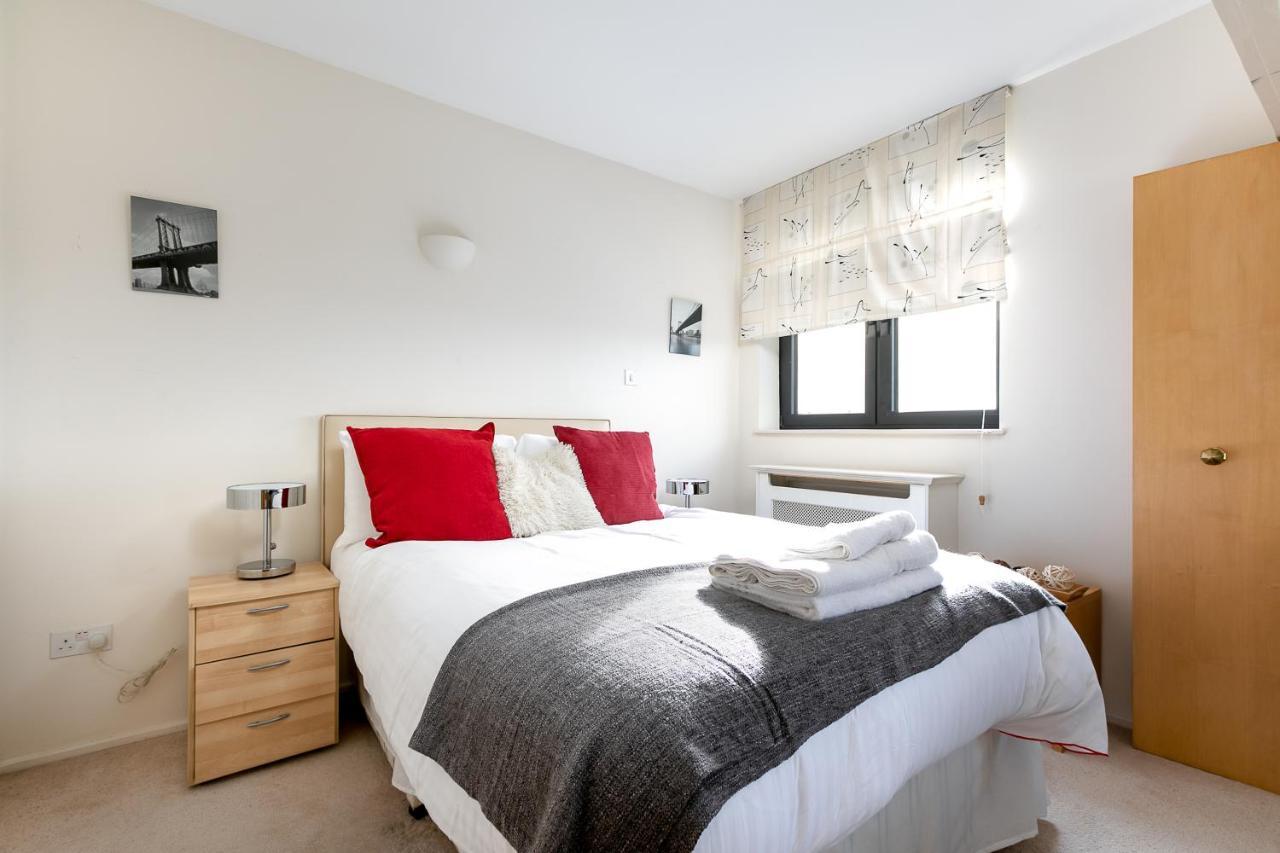 Point West Apartments Londyn Zewnętrze zdjęcie