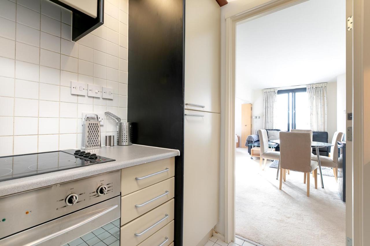 Point West Apartments Londyn Zewnętrze zdjęcie